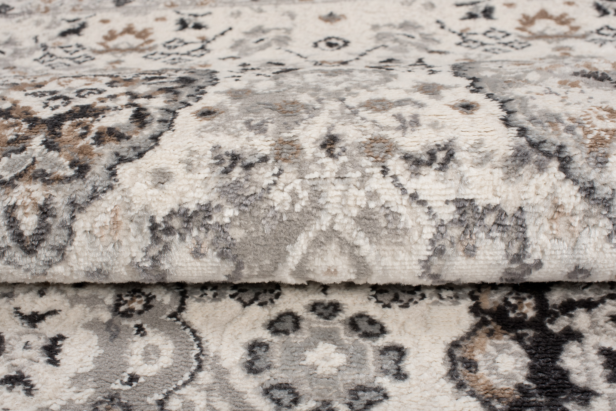 Teppich Valley Grau Kupferfarbe Ornamente Vintage