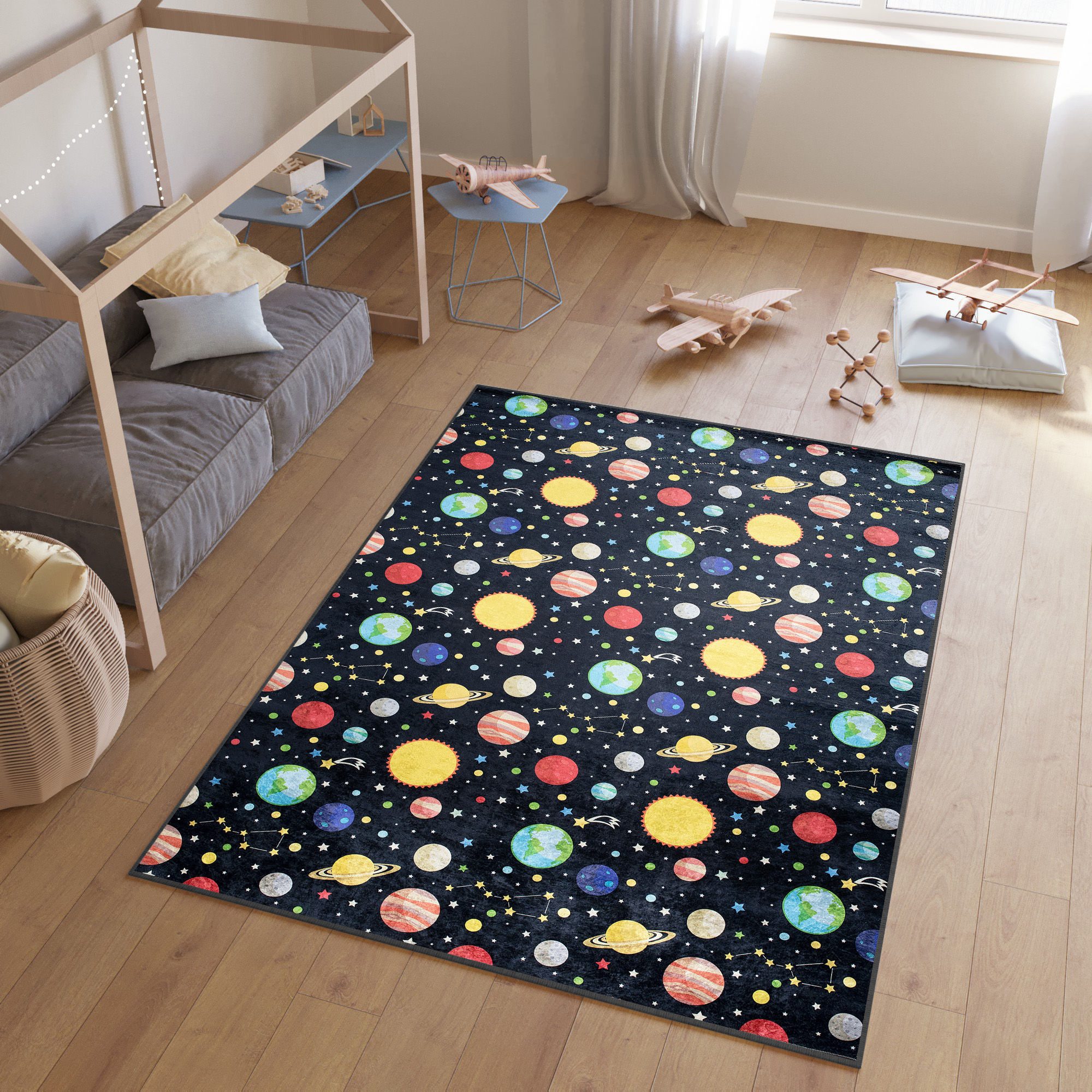 Teppich Emma Kinderzimmer Dunkel Kosmos Planeten Rutschfest