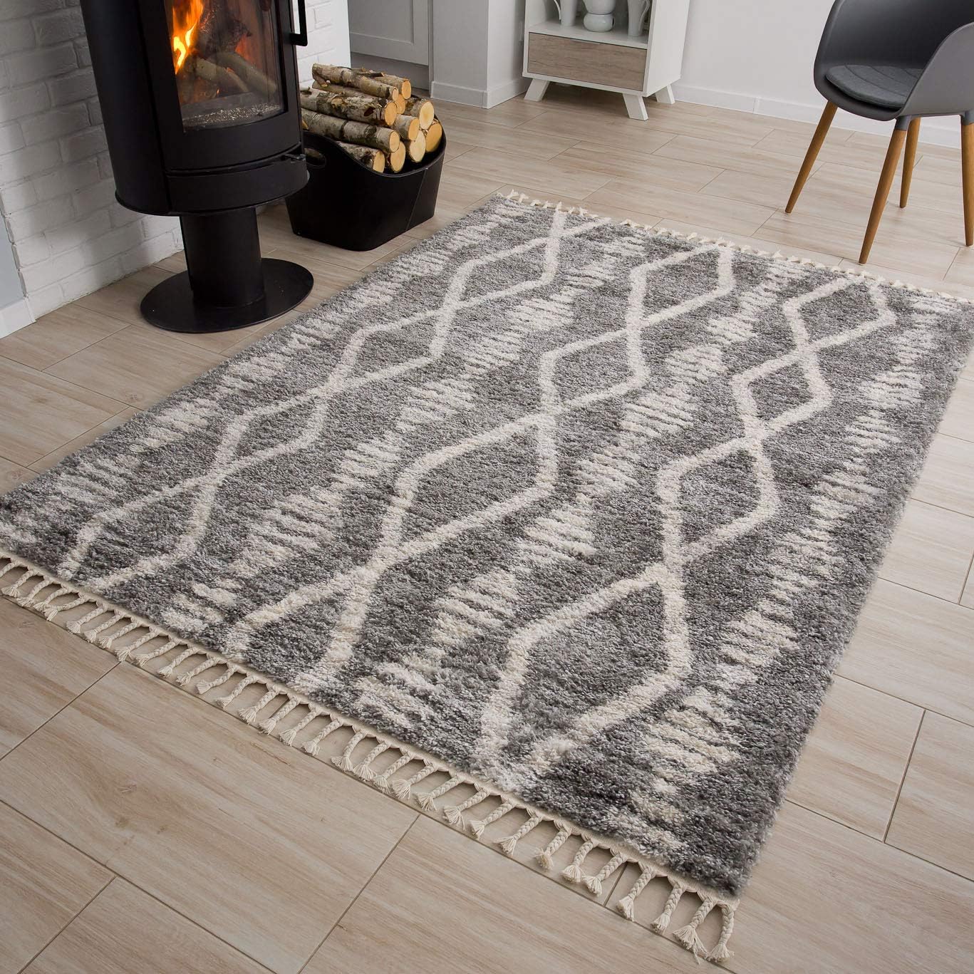 Teppich Versay Grau Creme Aztec mit Fransen