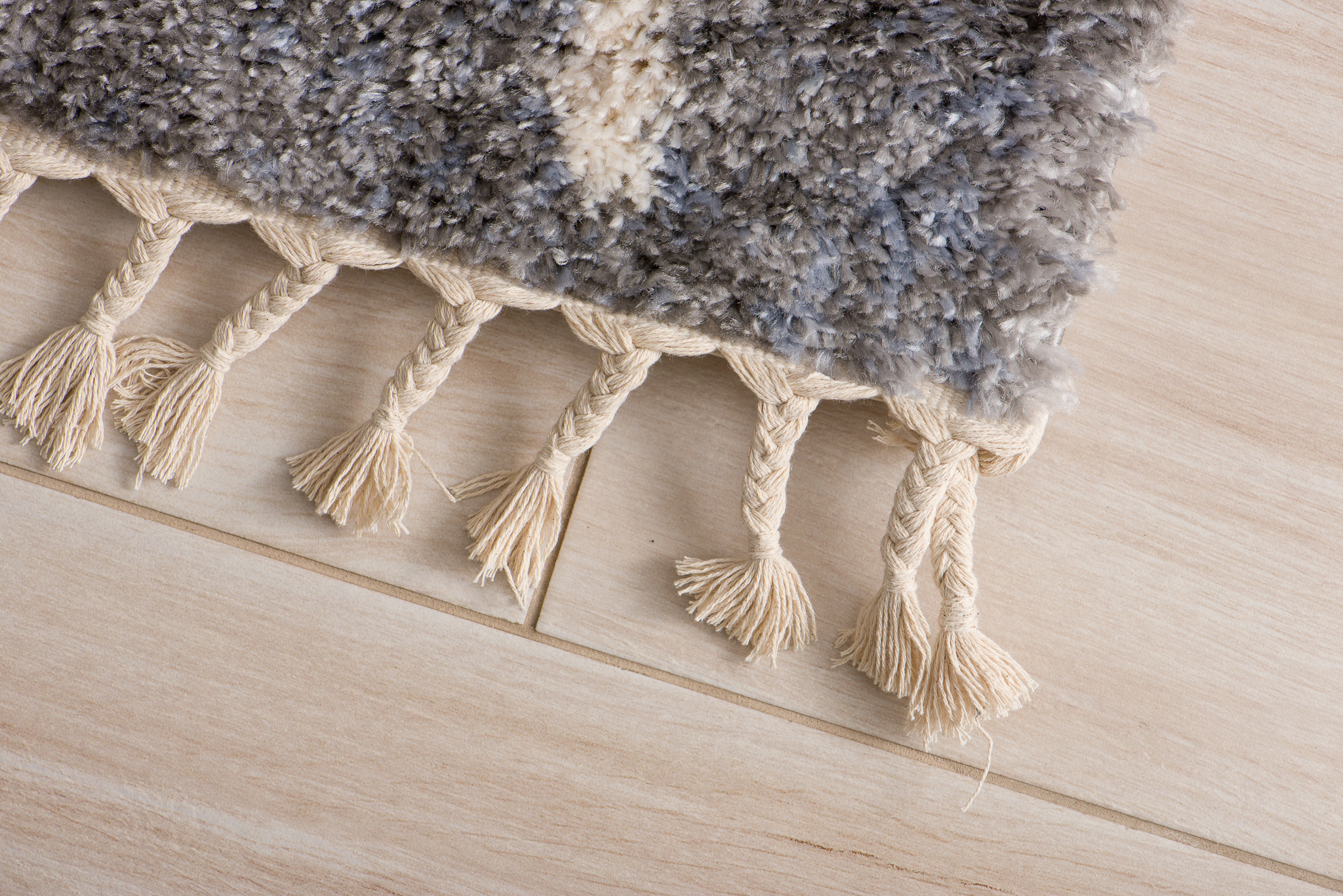 Teppich Versay Grau Creme Rhomben mit Fransen
