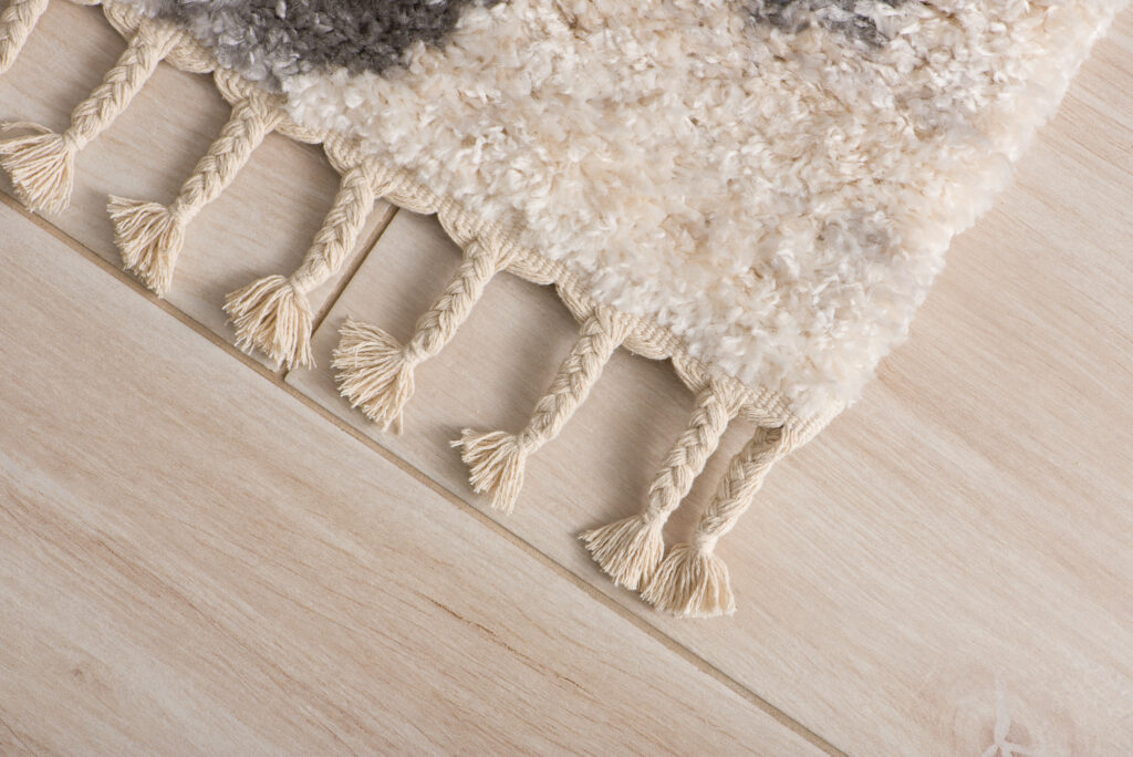 Teppich Versay Creme Grau Trellis mit Fransen